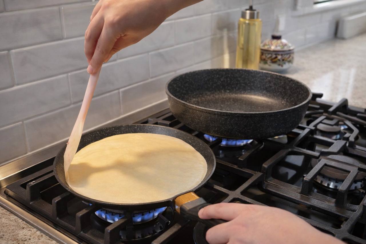 Как пожарить блины в 2 раза быстрее, имея только одну блинную сковородку