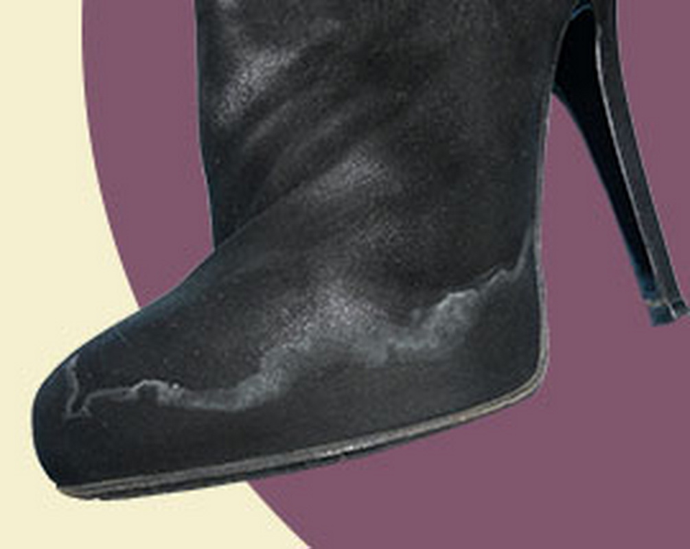 Обувной мастер подсказал, как убрать соль с обуви — простой способ, который действительно работает