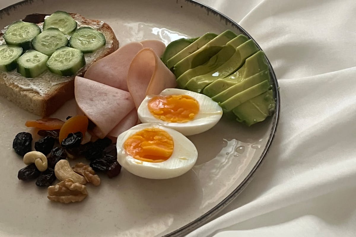 Едите мало белка? Вот что происходит с мозгом