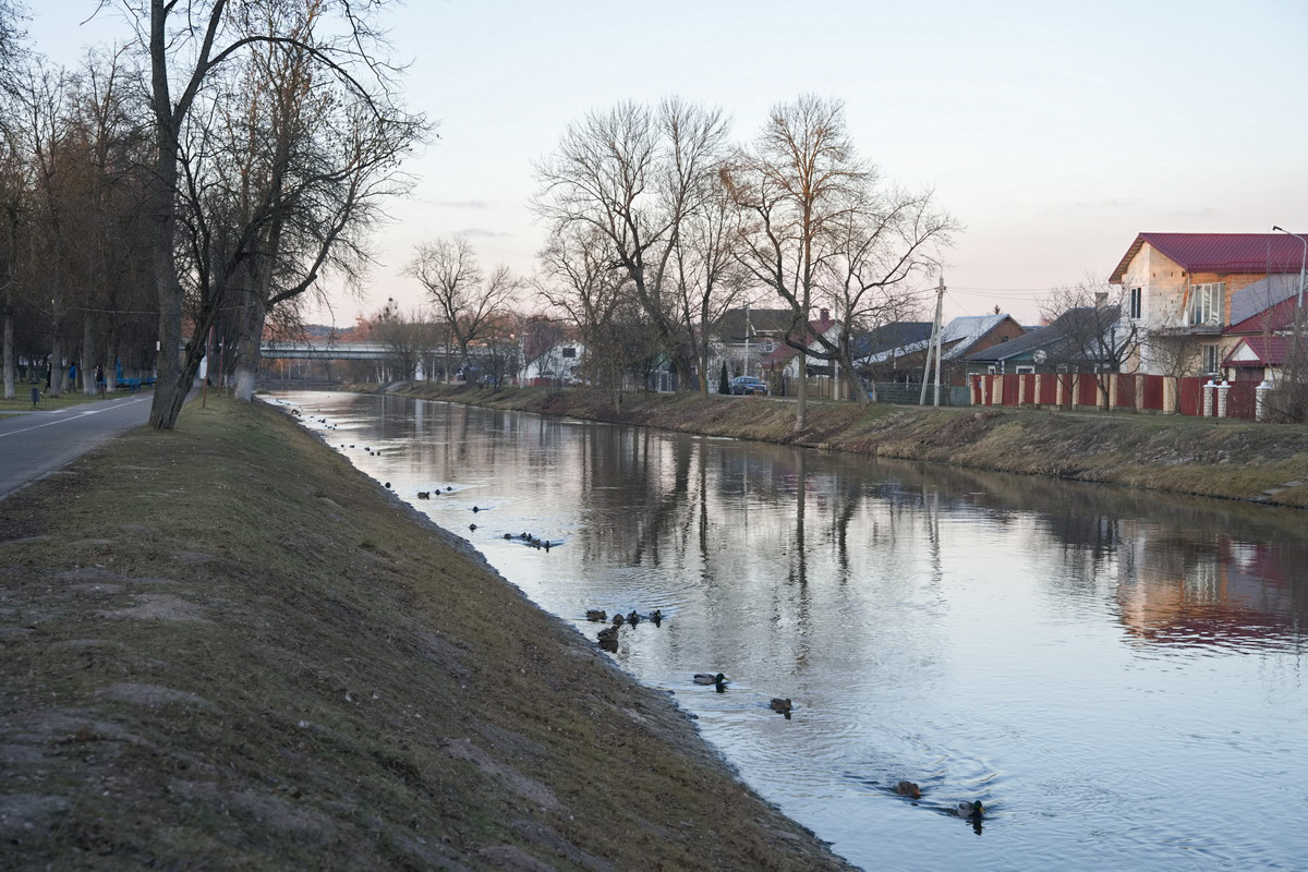 Канал Огинского в городском парке Слонима 