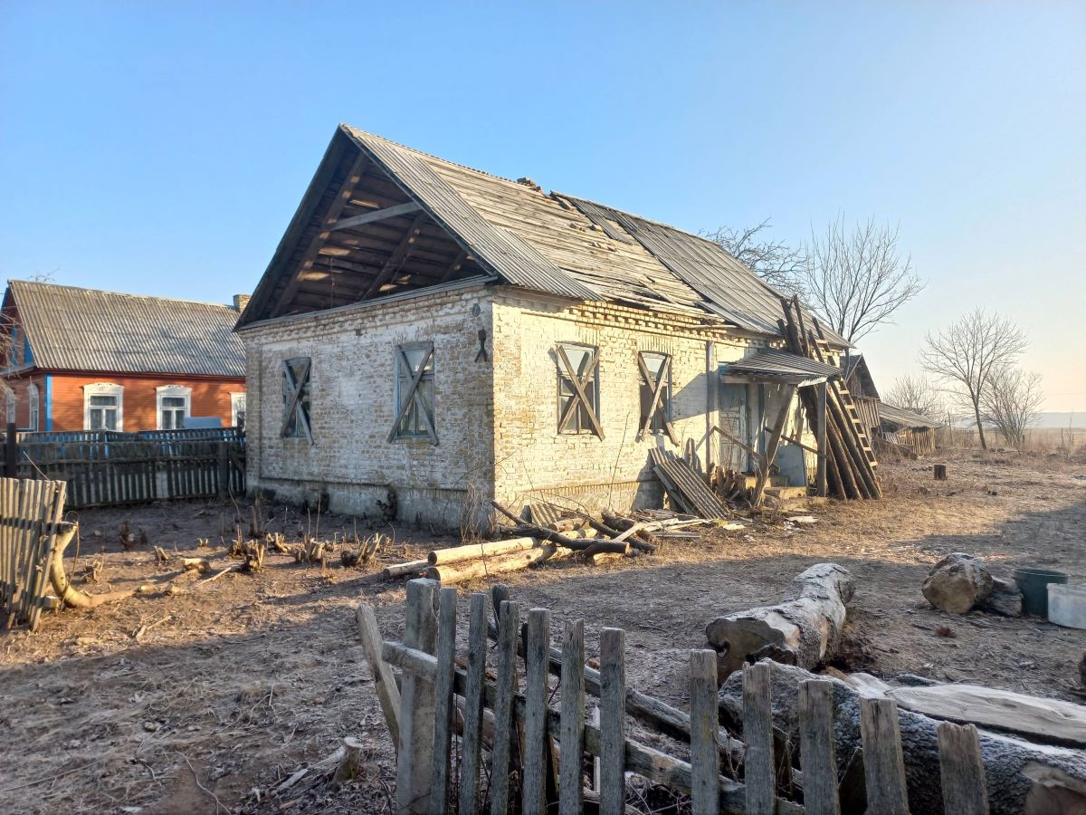 В Слонимском районе на аукцион выставили здание бывшей библиотеки