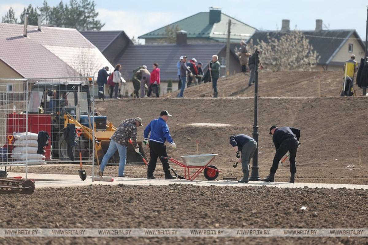 Субботник в агрогородке Жировичи