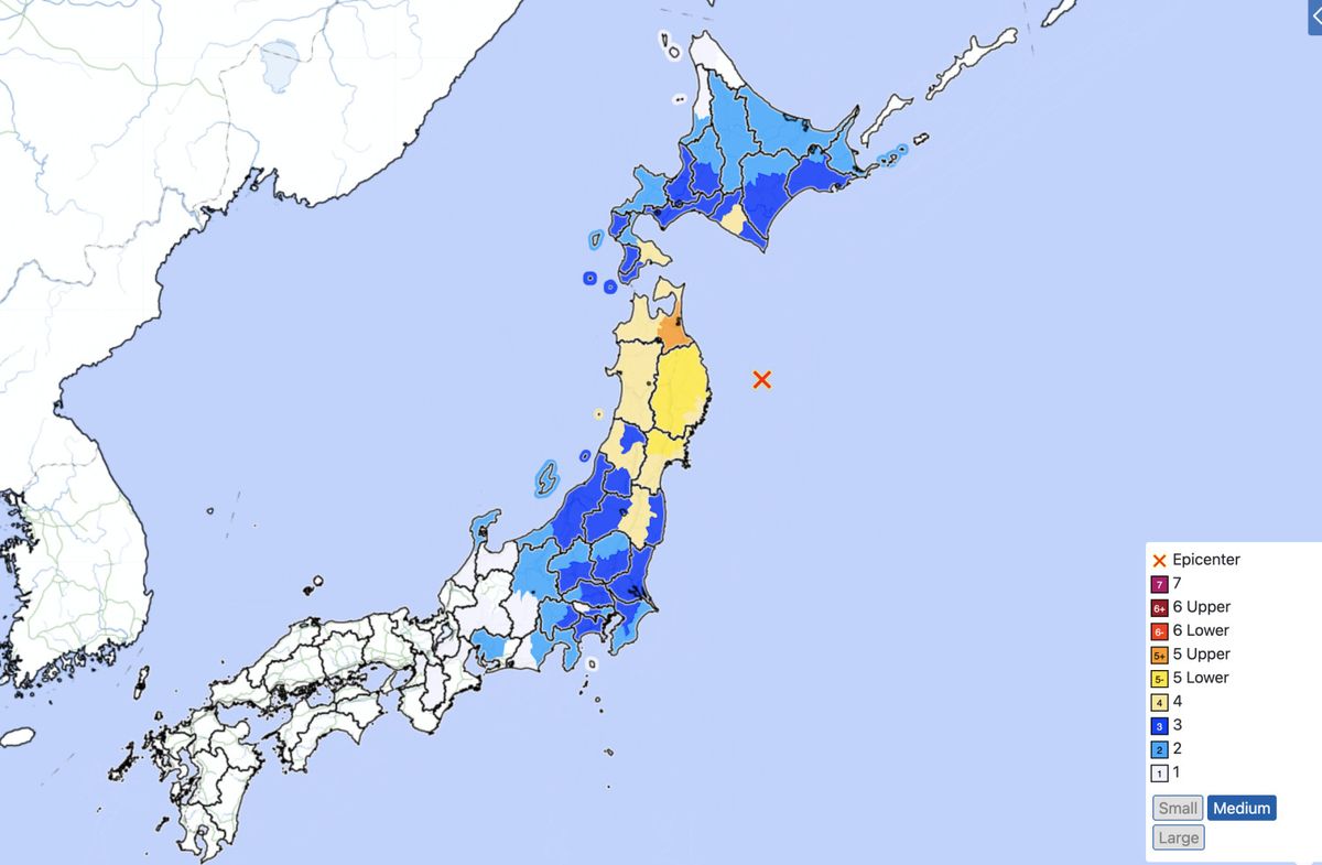 Карта Японии с эпицентром землетрясения и силой толчков в разных регионах