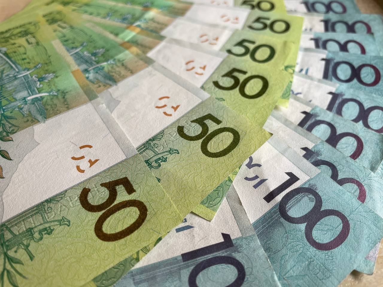 В Беларуси назван средний размер пенсии и зарплаты по итогам января-февраля