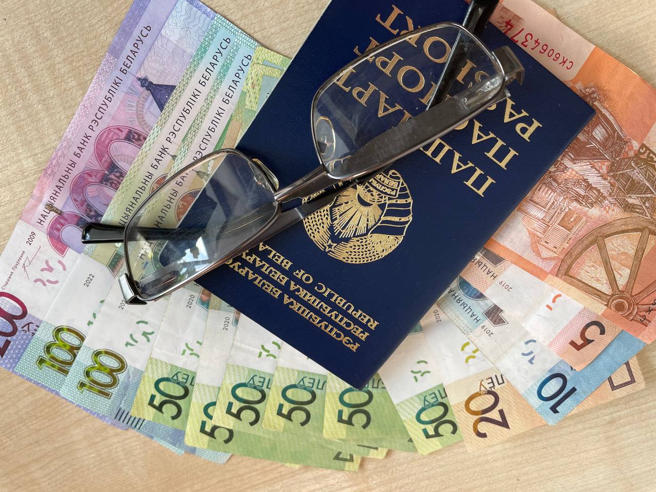 За какой период нужно подтвердить заработную плату при выходе на пенсию в 2026 году и куда обращаться по вопросу правильности ее исчисления 