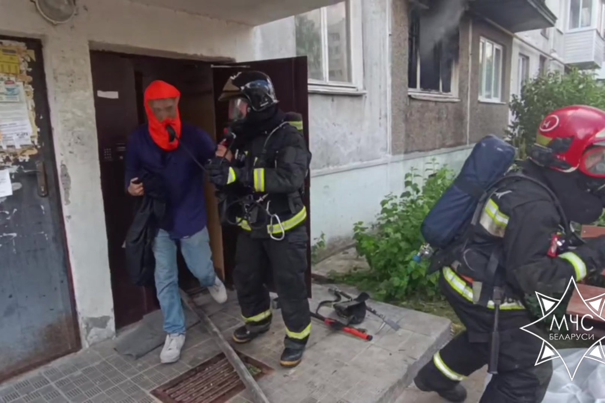 спасение жильцов многоэтажки