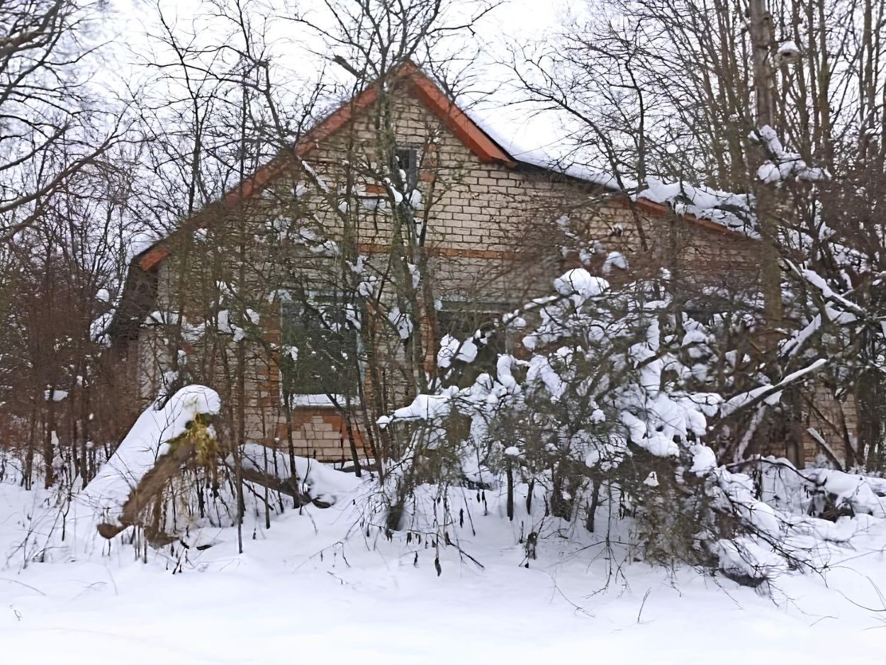 дом