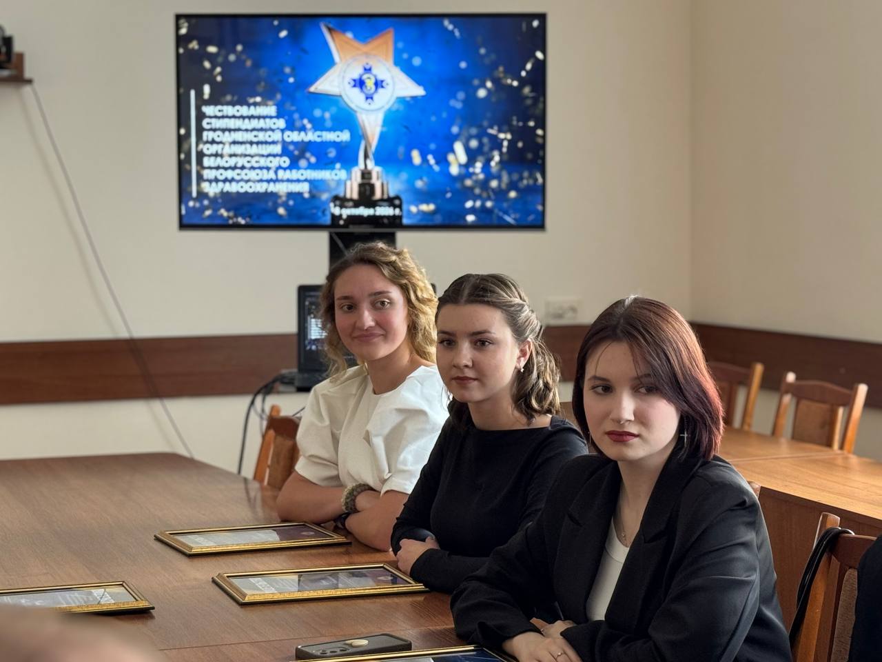 студентки медколледжа