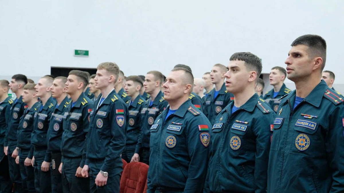 Будущие спасатели вышли на учебно-полевой сбор в Слонимском районе