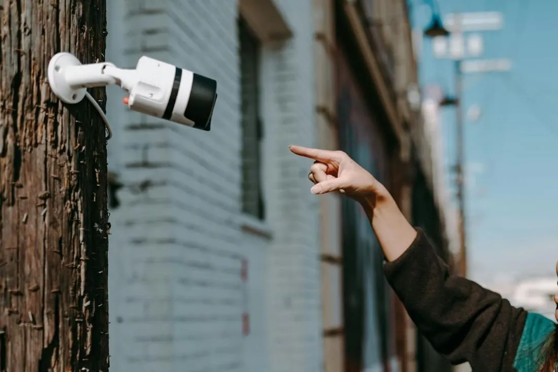  Дачницы-пенсионерки поссорились из-за камеры видеонаблюдения