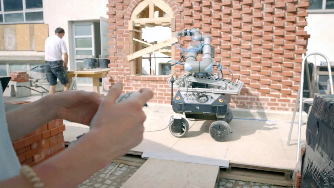 Дома будущего строят роботы. И это уже происходит