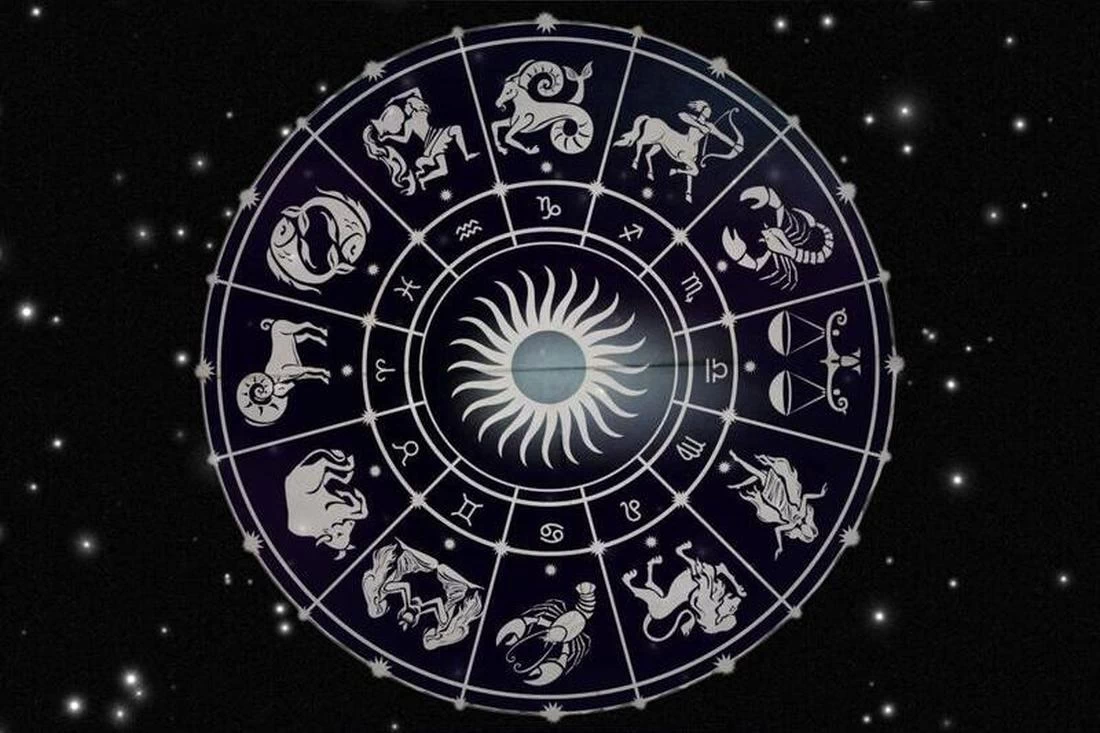 Гороскоп на 11 августа: Козероги стоят перед важным выбором, а Водолеев ждут неожиданные повороты дня