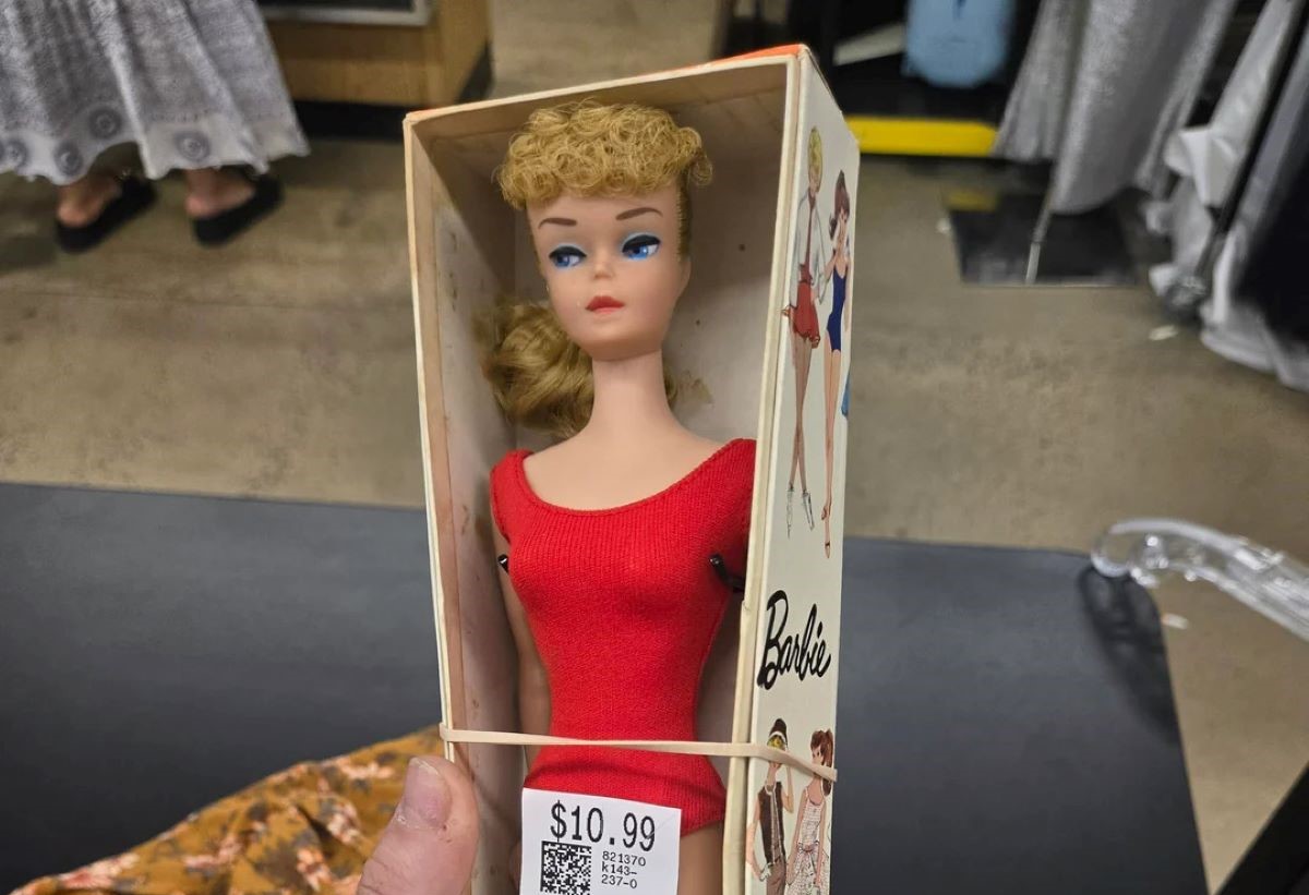 Купила куклу Барби 1960-х годов в секон-хенде: заплатила $11, а потом узнала, сколько она стоит на самом деле