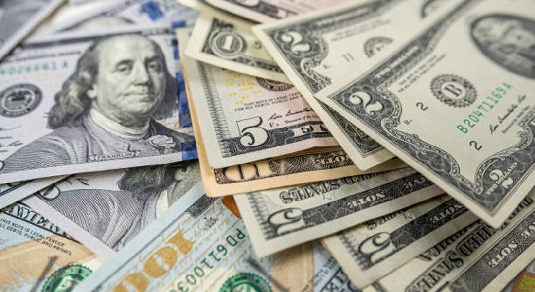 Курсы валют изменились 8 октября