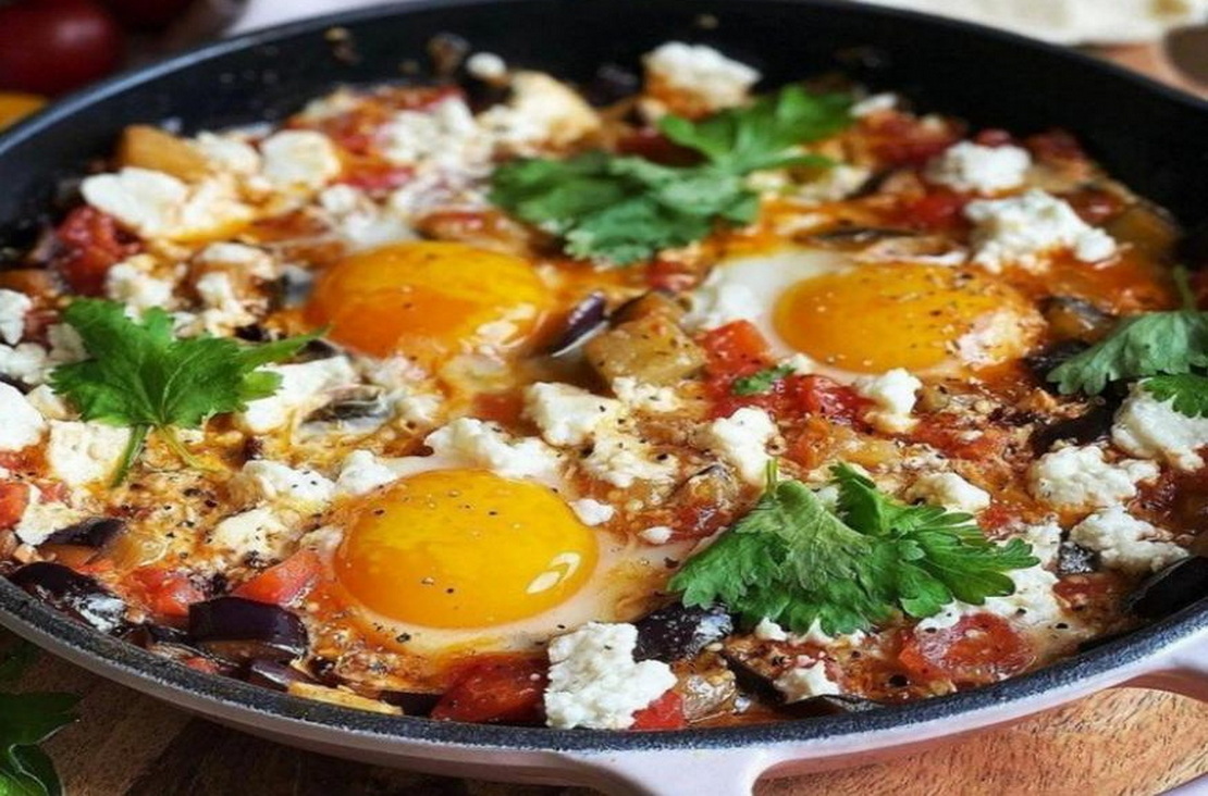 Лучше, чем яичница: шакшука с баклажаном — идеальный завтрак и ужин