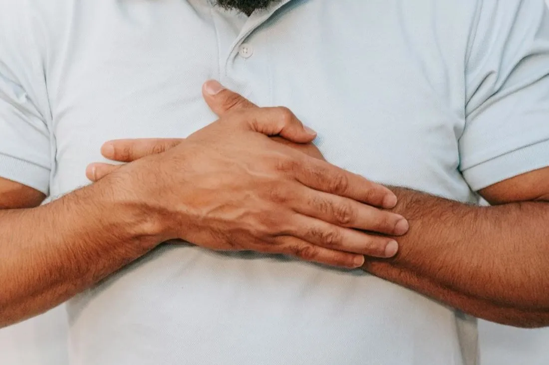 Мужчина пошел на рентген и шокировал даже врачей: он ходил с этим в груди восемь лет