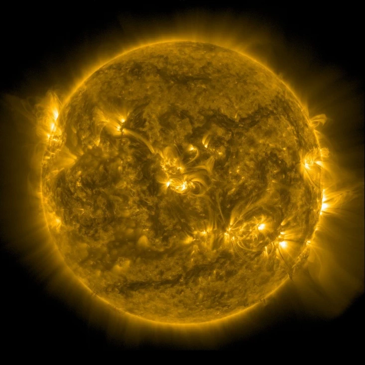 На Солнце зафиксирована уже четвёртая вспышка за август — длилась полчаса