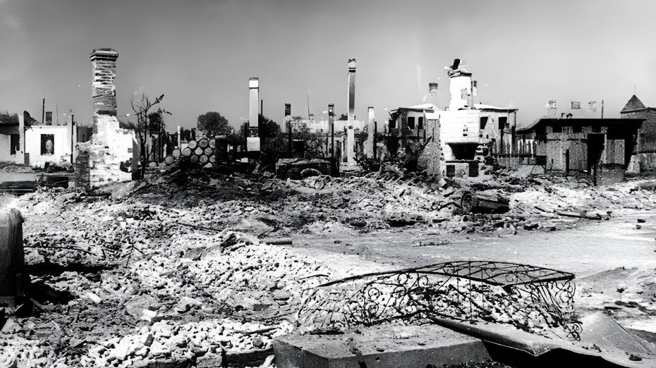 Город поднялся буквально из руин: как восстанавливался Слоним после 40-х