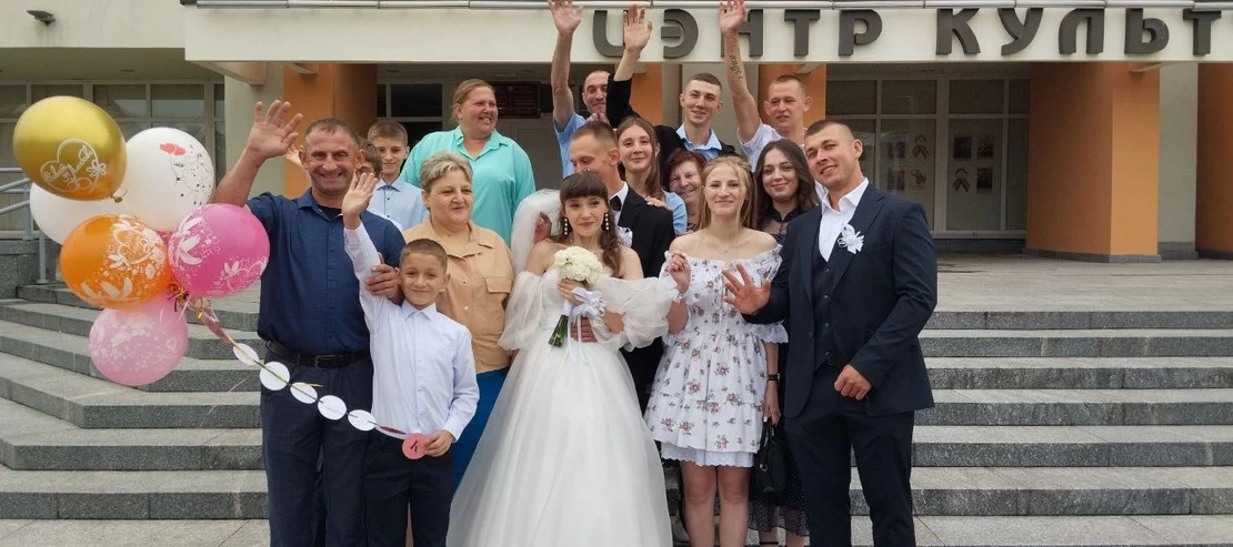 Она приехала к брату в воинскую часть и встретила свою любовь