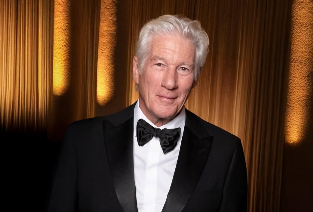 Пара с разницей в 34 года: 76-летний Ричард Гир и жена засветились на публике