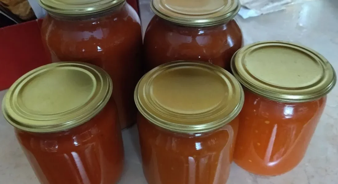 Пожалела, что сделала мало: рецепт острого соуса из перца на зиму