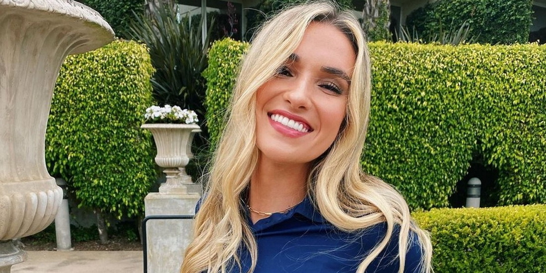 «Самая сексуальная волейболистка мира» Кайла Симмонс показала фигуру в белом нижнем белье