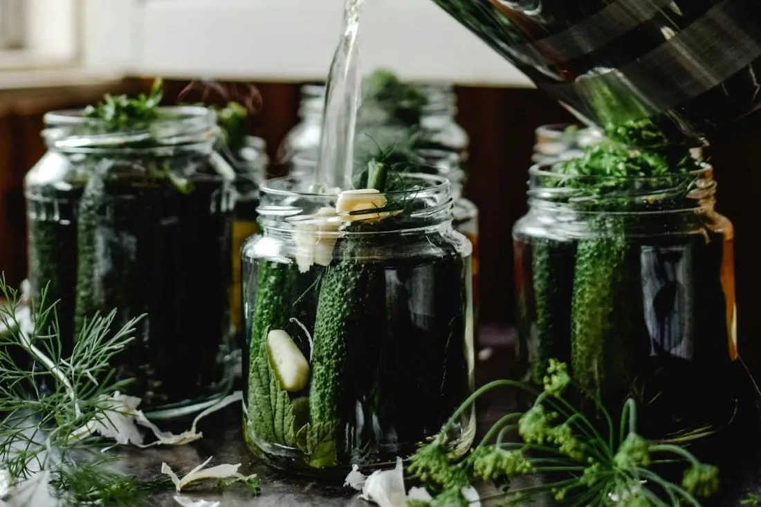 Самый простой способ стерилизовать банки: так ваша заготовка точно не испортится