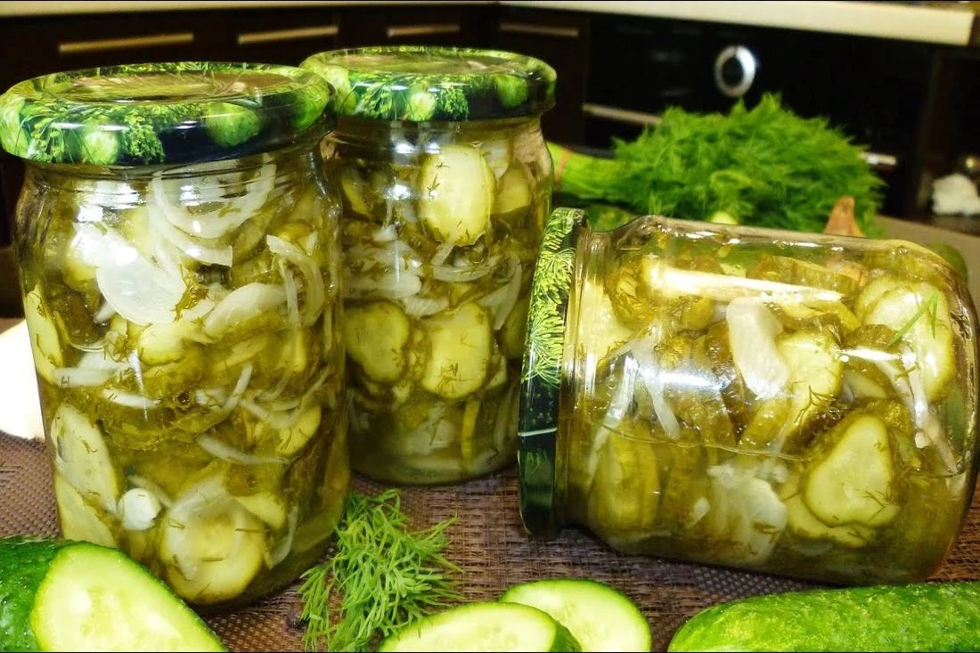 Самый вкусный и простой рецепт салата из огурцов