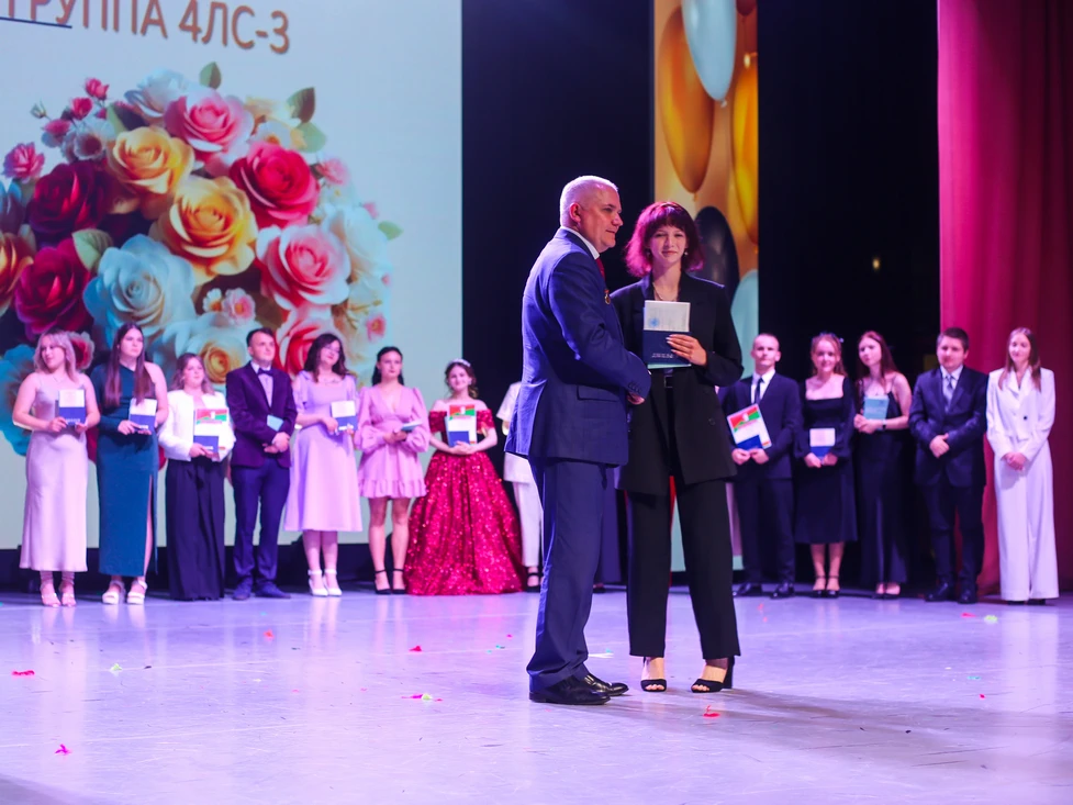 Слонимский медколледж выпустил 162 специалиста