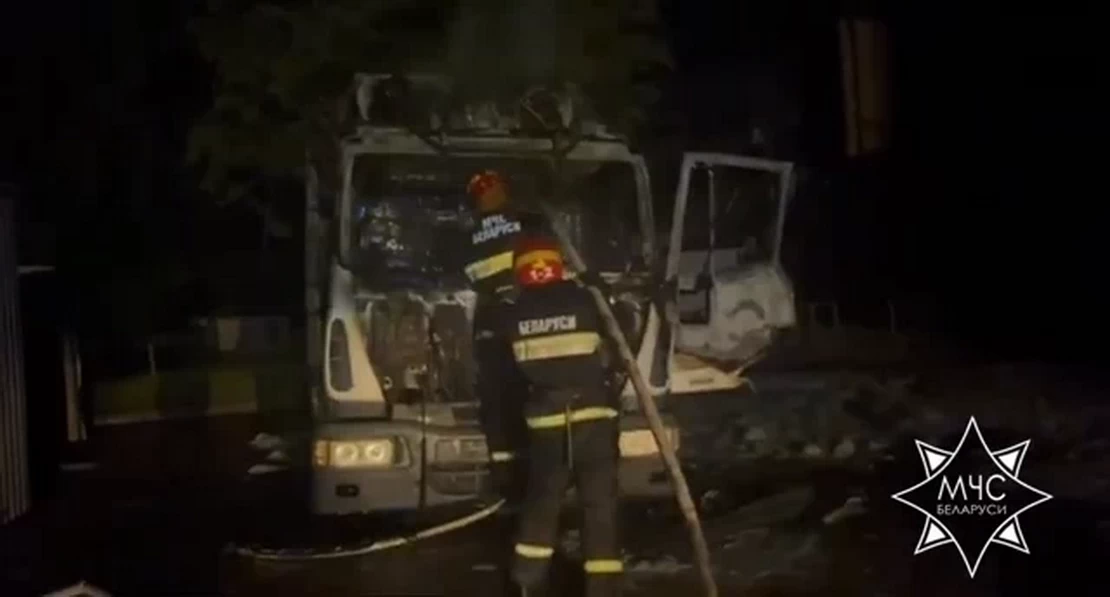 В Гродно ночью горела фура