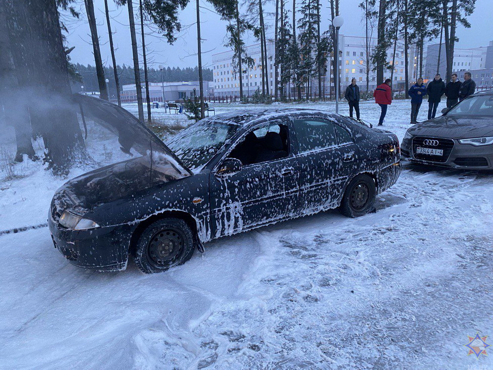 В Островце утром загорелся Mitsubishi
