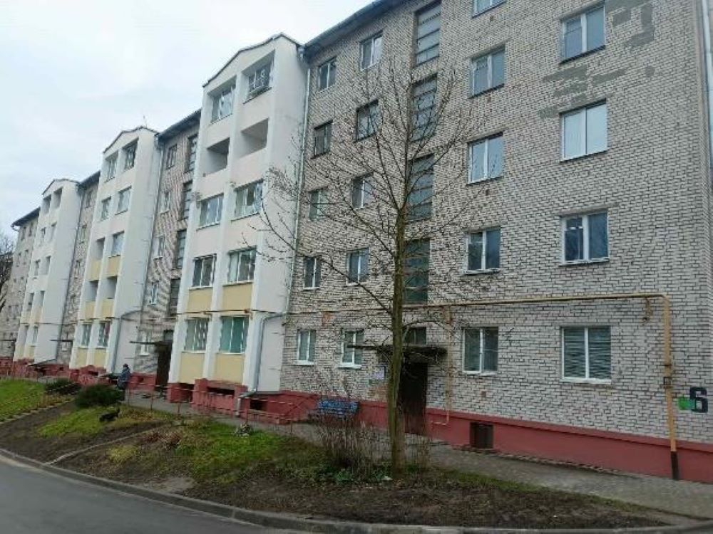 В Слониме выставлена на аукцион квартира вблизи центра города