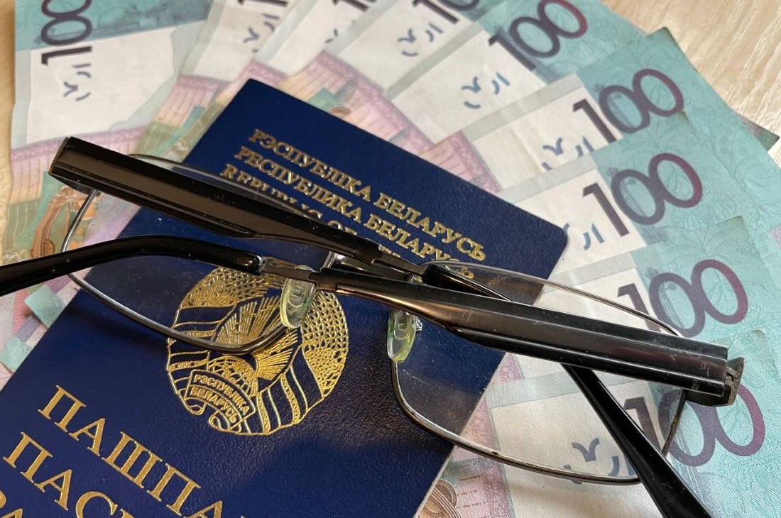 Всё про пенсии: возрастные доплаты и средний размер в 2026 году