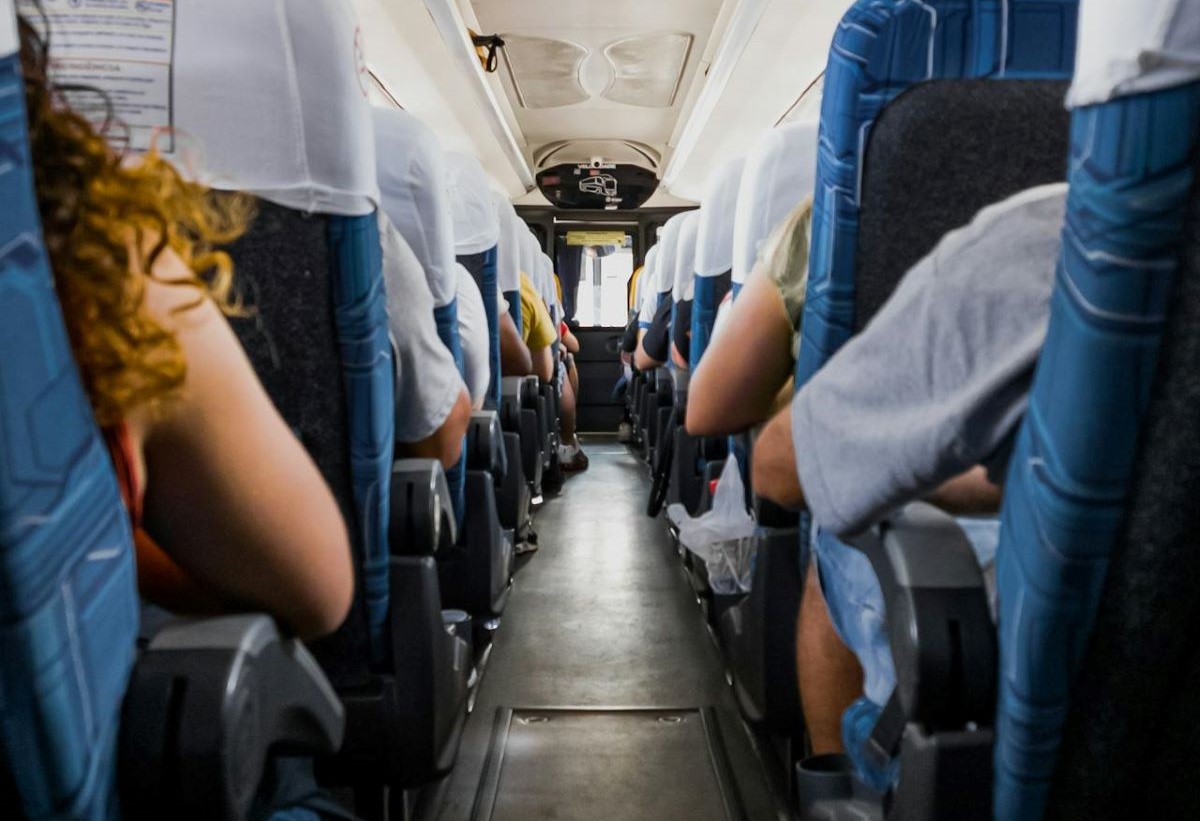 Выкупила в автобусе для себя три места, но пассажиры устроили из этого драму