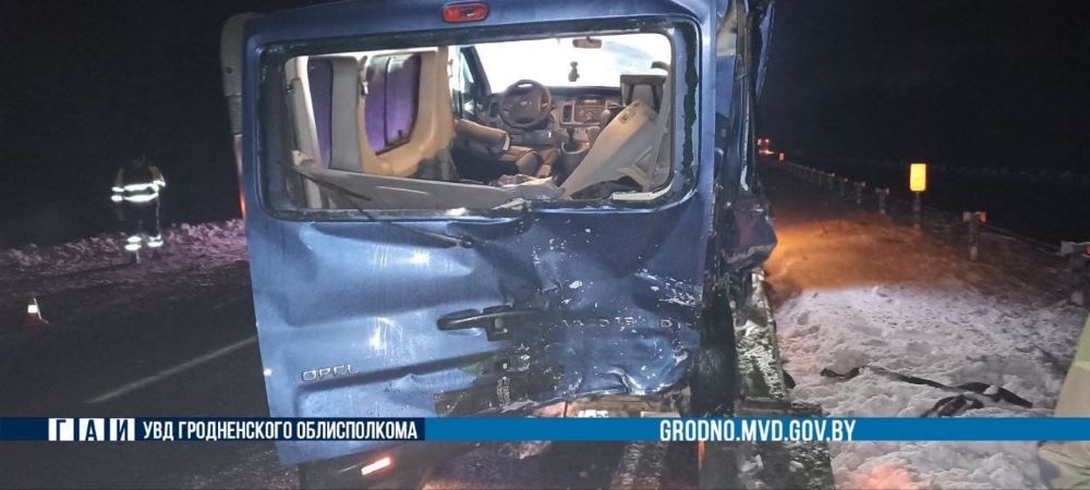 Житель Слонима на Audi столкнулся с автомобилем Opel, водитель которого пыталась избежать наезда на косулю в Кореличском районе