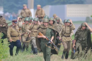 Слоним окунулся в историю: в городе прошла реконструкция освобождения от захватчиков
