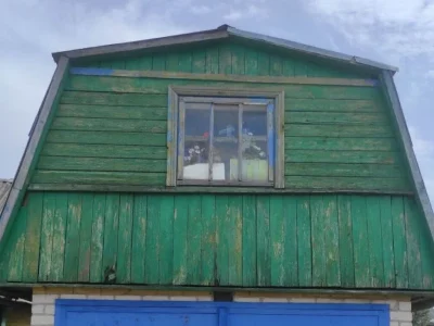 Житель Слонима от скуки стрелял из пневматического пистолета по окнам