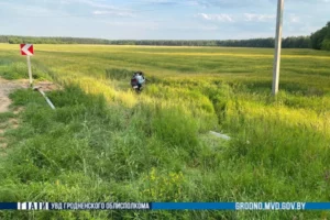 В Вороново мотоциклист врезался в дорожный знак и перевернулся