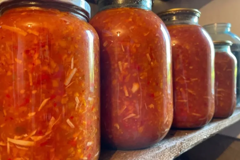 Семейный рецепт аджики на зиму, проверенный временем
