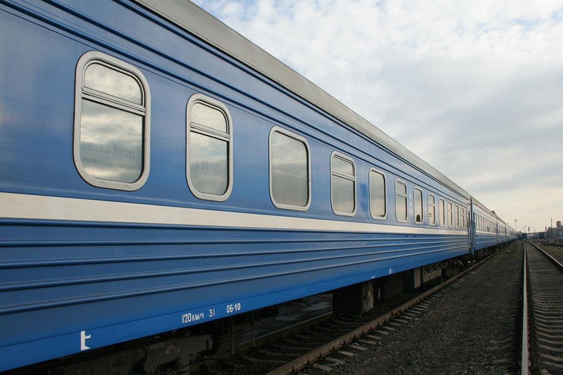 Поезд Брест – Минск остановился под Ивацевичами. Что произошло?