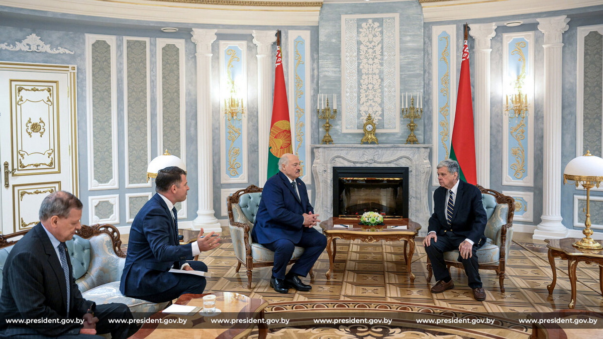 Александр Лукашенко принял решение о помиловании 123 заключенных